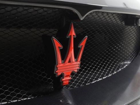 Used 2022 Maserati MC20 Coupe image 23