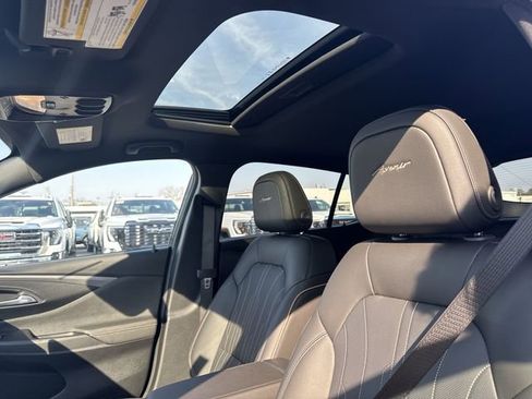 New 2026 Buick Envista Avenir image 21