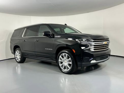 Used 2023 Chevrolet Suburban High Country w/ Premium Package image 1