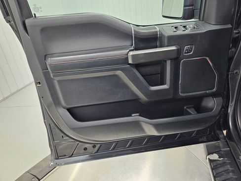 Used 2018 Ford F150 Lariat image 37