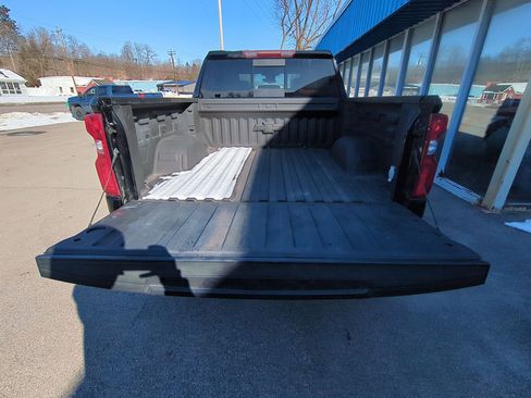 Used 2022 Chevrolet Silverado 1500 LT Trail Boss w/ Convenience Package II AWD/4WD image 25
