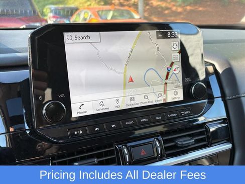 Used 2025 Nissan Pathfinder SL w/ SL Premium Package AWD/4WD image 8