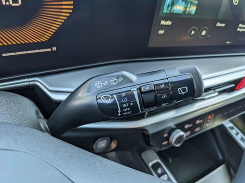 Certified 2026 Kia Sorento S FWD image 33