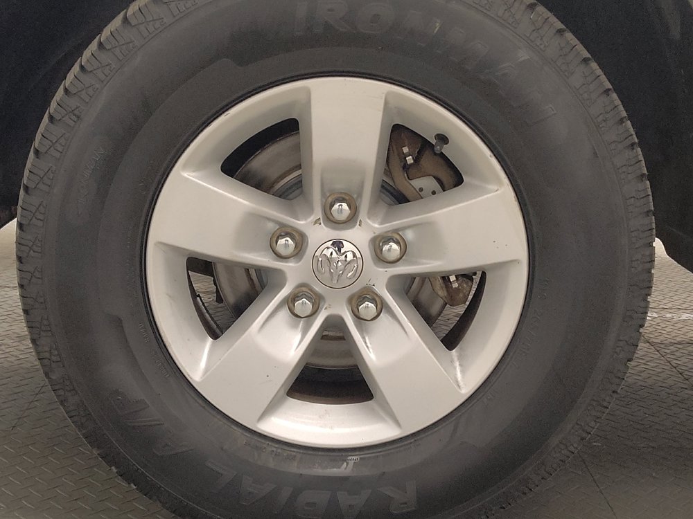 Used 2019 RAM 1500 Tradesman w/ Chrome Plus Package RWD image 31