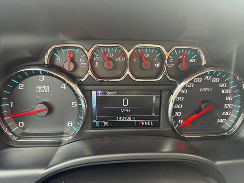 Used 2017 Chevrolet Silverado 1500 LT w/ All Star Edition AWD/4WD image 10
