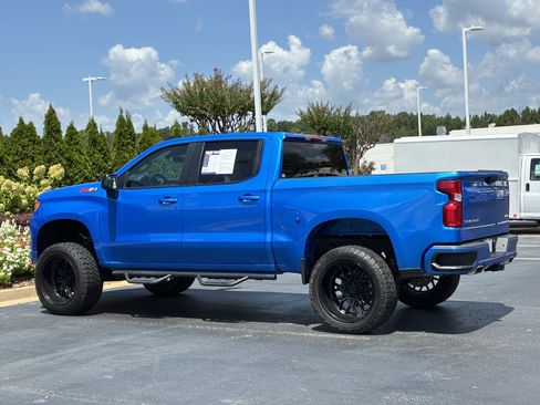 Used 2025 Chevrolet Silverado 1500 RST w/ Z71 Off-Road Package AWD/4WD image 9