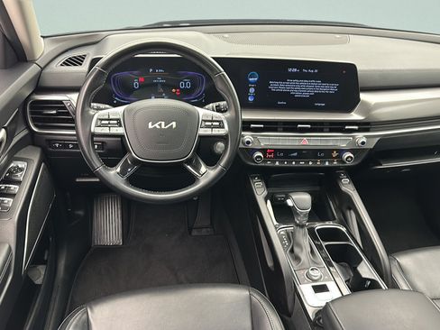 Used 2025 Kia Telluride S AWD/4WD image 12
