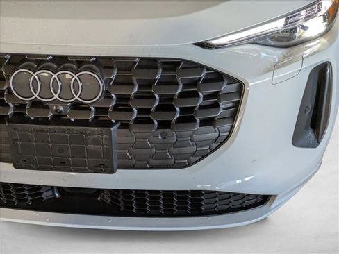 Used 2025 Audi Q5 Premium Plus w/ Premium Plus image 9