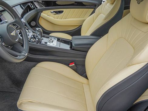 Used 2024 Bentley Continental GT AWD/4WD image 19