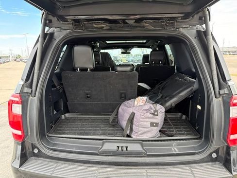 Used 2020 Ford Expedition XLT w/ Equipment Group 202A AWD/4WD image 8
