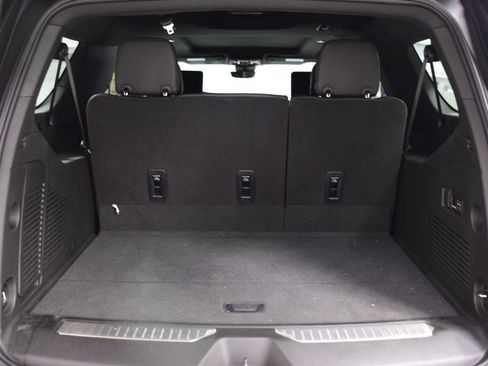 New 2026 Chevrolet Suburban Premier AWD/4WD image 24