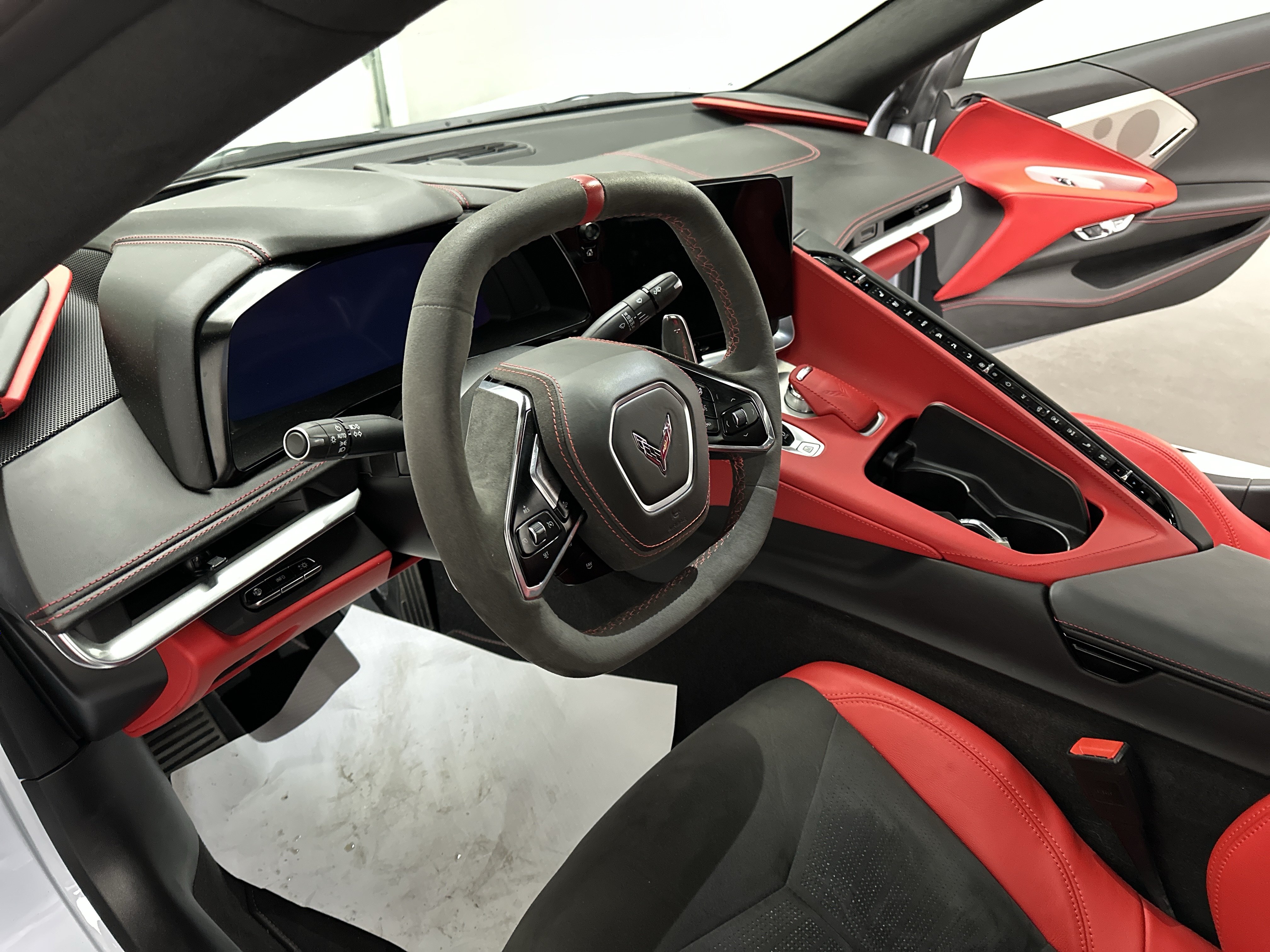 Used 2024 Chevrolet Corvette Stingray Premium Conv w/ 3LT RWD image 14
