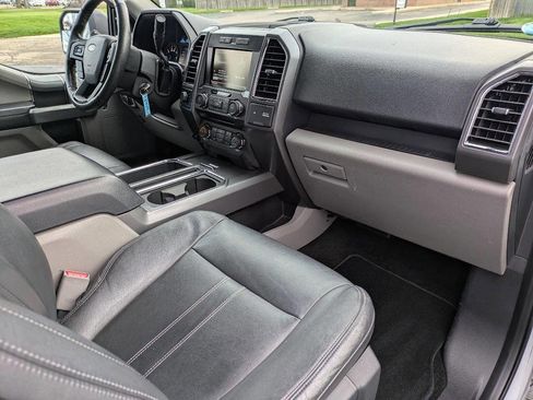 Used 2015 Ford F150 XLT w/ Equipment Group 302A Luxury image 12