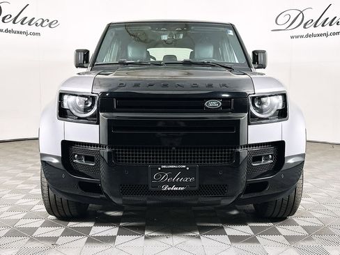 Used 2024 Land Rover Defender 110 X AWD/4WD image 2