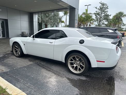 Used 2020 Dodge Challenger R/T Scat Pack RWD image 4