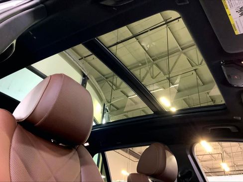 Used 2024 BMW X5 xDrive40i w/ Premium Package image 14