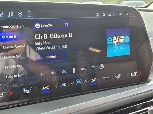 New 2026 Chevrolet Traverse LT w/ LPO, Floor Liner Package image 17