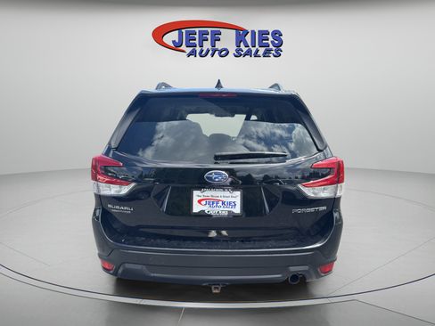 Used 2020 Subaru Forester Limited AWD/4WD image 6