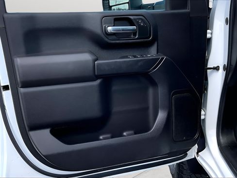 Used 2024 Chevrolet Silverado 2500 Custom w/ Custom Convenience Package AWD/4WD image 17