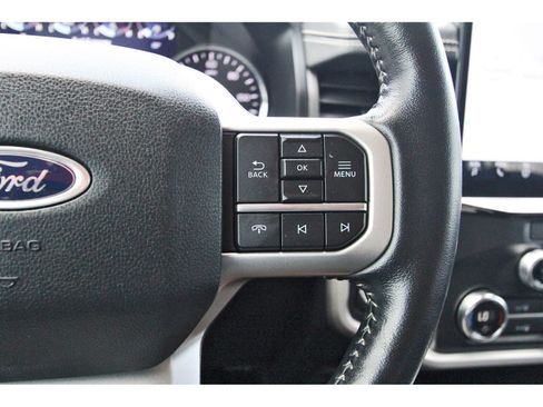 Used 2022 Ford Expedition XLT RWD image 23