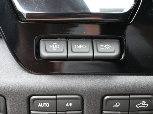 Used 2026 Chevrolet Silverado 2500 ZR2 AWD/4WD image 15