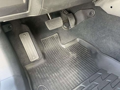 Used 2023 Subaru Outback Limited XT image 15