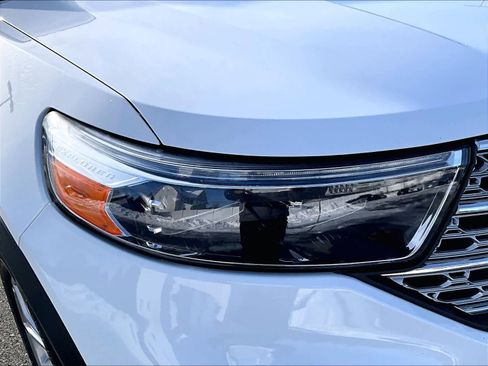 Used 2023 Ford Explorer Limited image 33