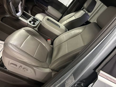 Used 2019 GMC Sierra 1500 SLT image 12