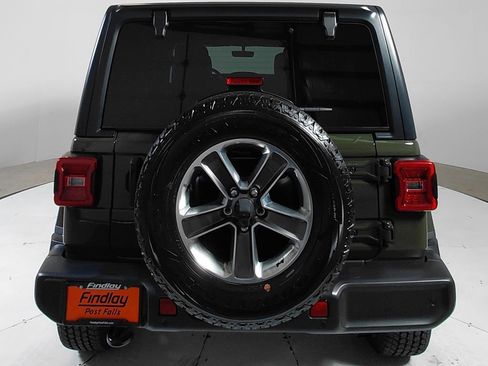 Used 2021 Jeep Wrangler Unlimited Sahara w/ Uconnect 4C Nav & Sound Group AWD/4WD image 7