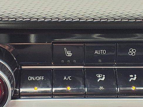 New 2026 Chevrolet Equinox LT w/ Convenience Package II image 16