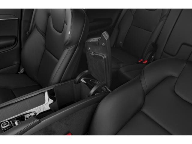 Used 2020 Volvo XC90 T6 Momentum AWD/4WD image 14
