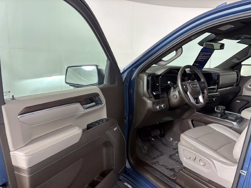Used 2024 GMC Sierra 1500 SLT w/ SLT Premium Plus Package AWD/4WD image 11