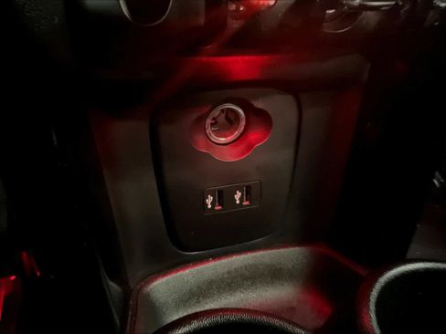 Used 2019 MINI Cooper S w/ Premium Package image 37