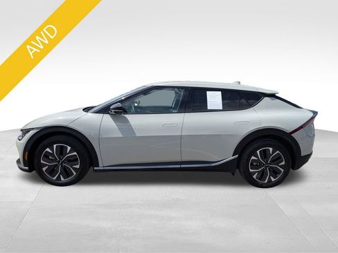 Certified 2024 Kia EV6 Light AWD/4WD image 2