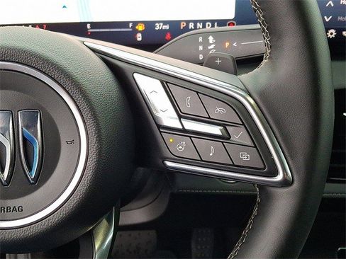 Certified 2025 Buick Enclave Preferred image 21