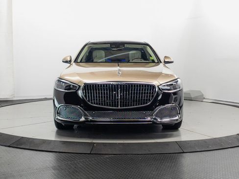 Used 2024 Mercedes-Benz Maybach S 680 4MATIC image 2