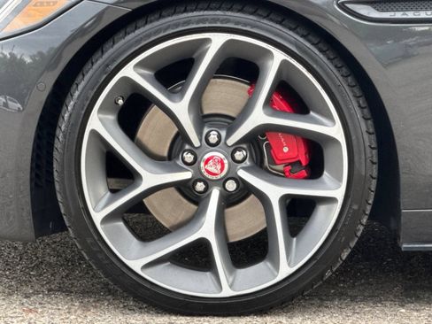 Used 2018 Jaguar XE S RWD image 26