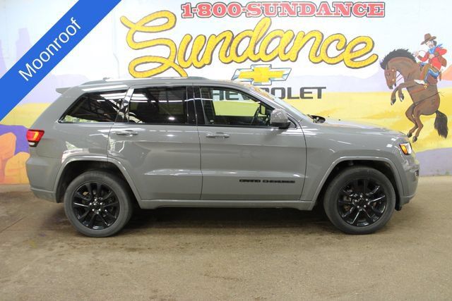 Used 2020 Jeep Grand Cherokee Altitude AWD/4WD image 1