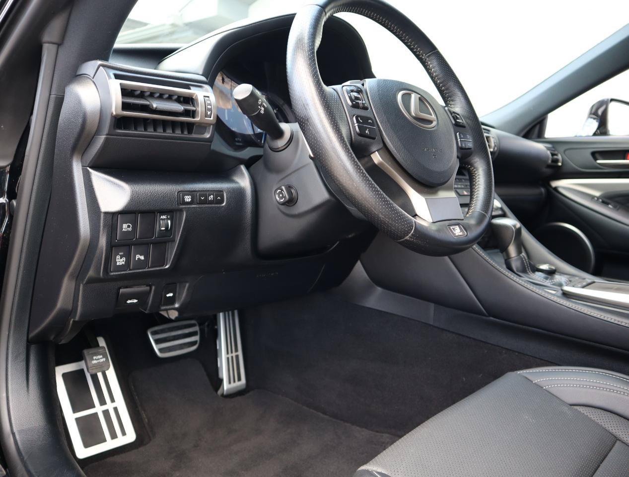 Used 2019 Lexus RC 350 F Sport w/ Accessory Package RWD image 33