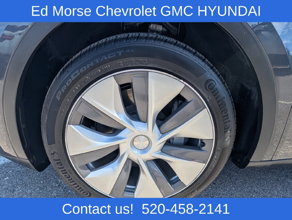 Used 2024 Tesla Model Y Long Range AWD/4WD image 24