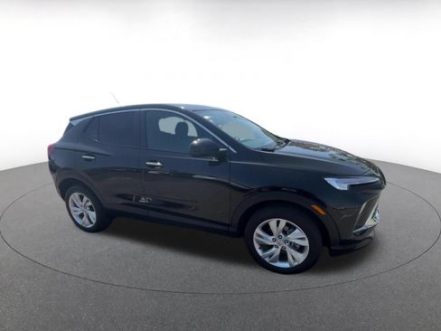 Used 2025 Buick Encore GX Preferred AWD/4WD image 2