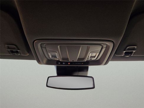 Used 2024 GMC Sierra 1500 SLT image 24