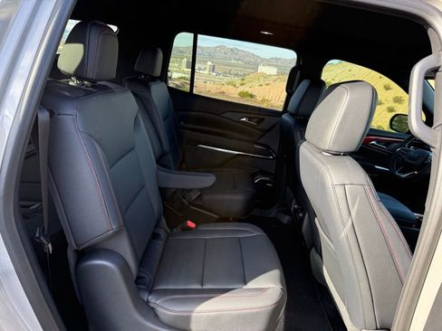 New 2026 Chevrolet Traverse Z71 w/ Enhanced Driving Package image 14