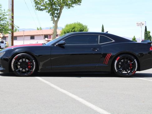 Used 2014 Chevrolet Camaro SS w/ SS Performance Package RWD image 48