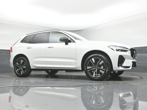 New 2026 Volvo XC60 B5 Core w/ Climate Package image 36