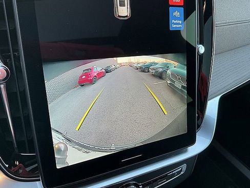 New 2026 Volvo XC90 B5 Core image 22