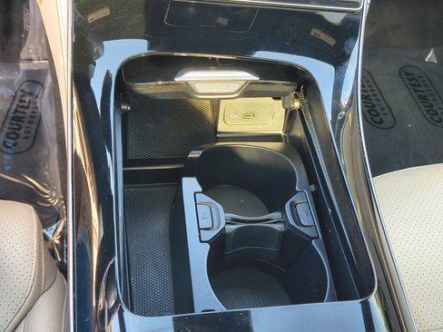 Used 2023 Mercedes-Benz C 300 Sedan image 26