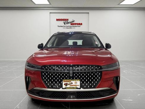 Used 2024 Lincoln Nautilus Reserve image 2