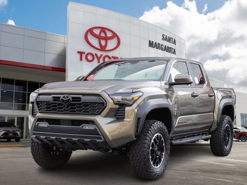 New 2026 Toyota Tacoma TRD Off-Road w/ TRD Off Road Premium Package AWD/4WD image 1