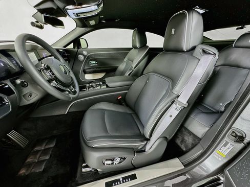 Used 2024 Rolls-Royce Spectre w/ Spectre Launch Package AWD/4WD image 21